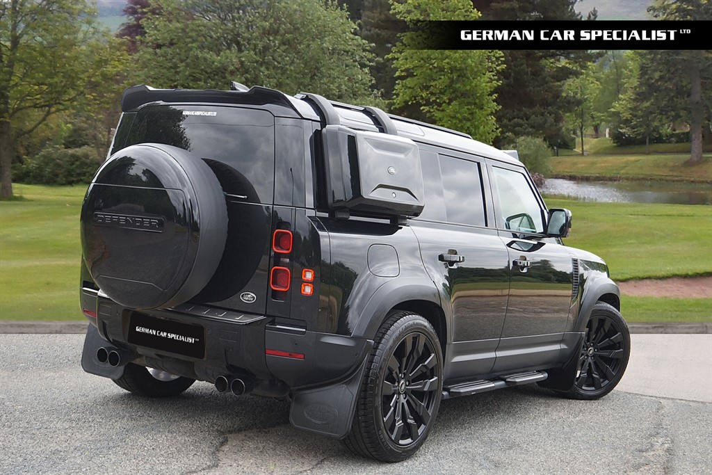 Used Land Rover Defender 2021 for sale - 76856617: Photo 2