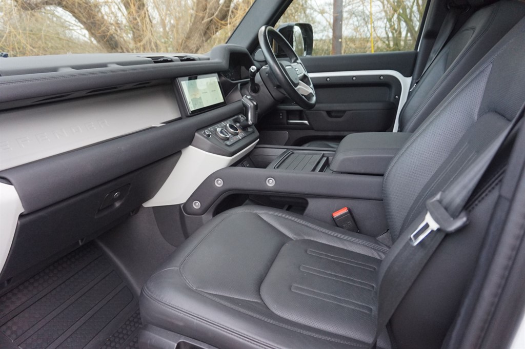Used Land Rover Defender 2021 for sale - 77256655: Photo 8