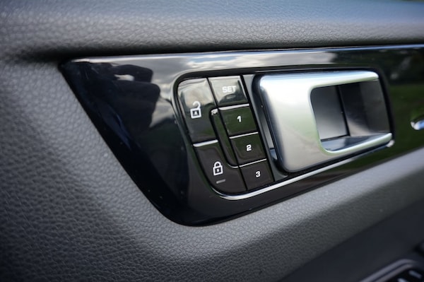 Used Porsche Cayenne 2020 for sale - 76062385: Photo 19