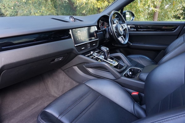 Used Porsche Cayenne 2020 for sale - 76062385: Photo 6