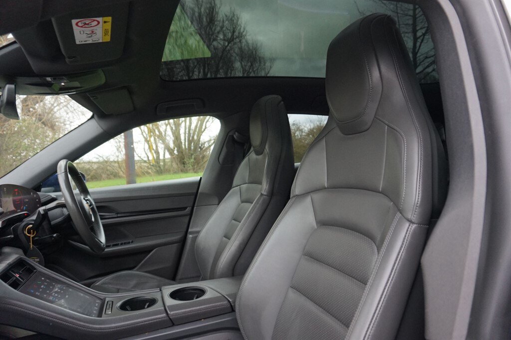 Used Porsche Taycan 2023 for sale - 77726488: Photo 24