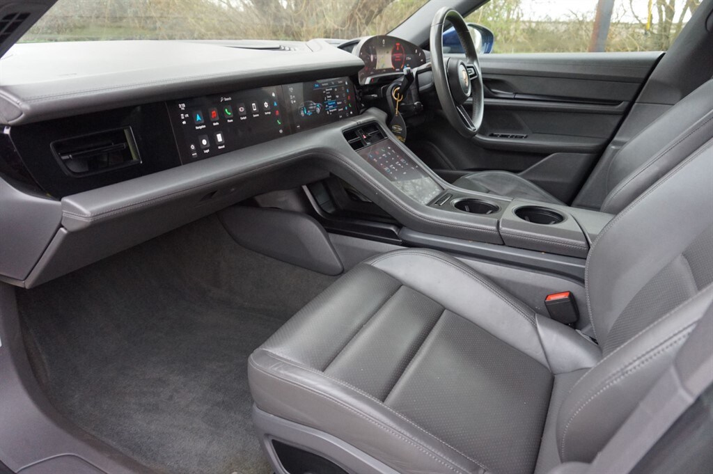 Used Porsche Taycan 2023 for sale - 77726488: Photo 6