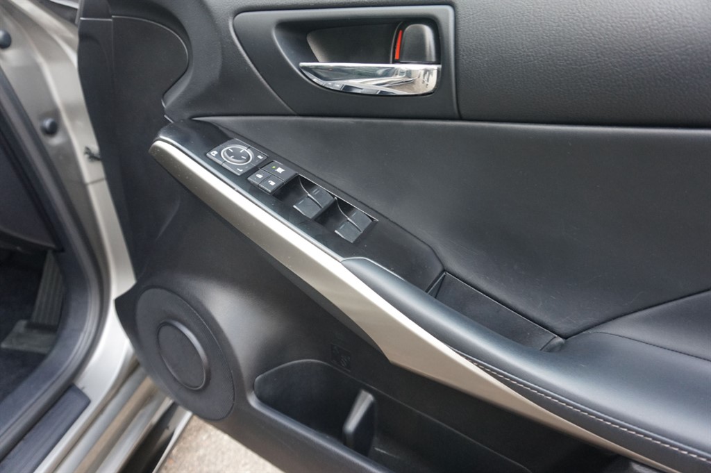 Used Lexus IS 2014 for sale - 76717649: Photo 25