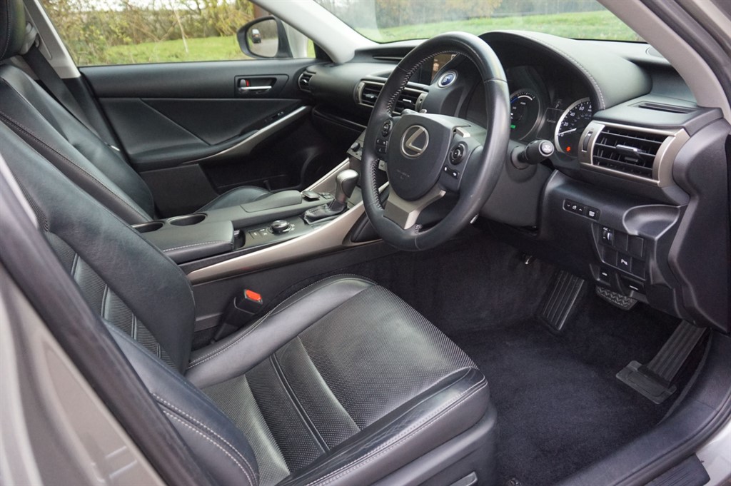 Used Lexus IS 2014 for sale - 76717649: Photo 5