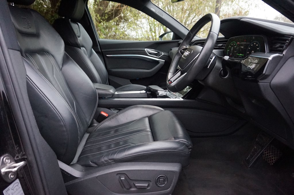 Used Audi e-tron 2021 for sale - 77244745: Photo 8
