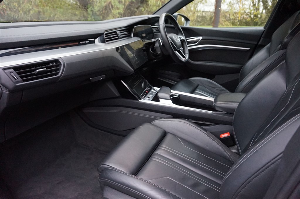 Used Audi e-tron 2021 for sale - 77244745: Photo 9