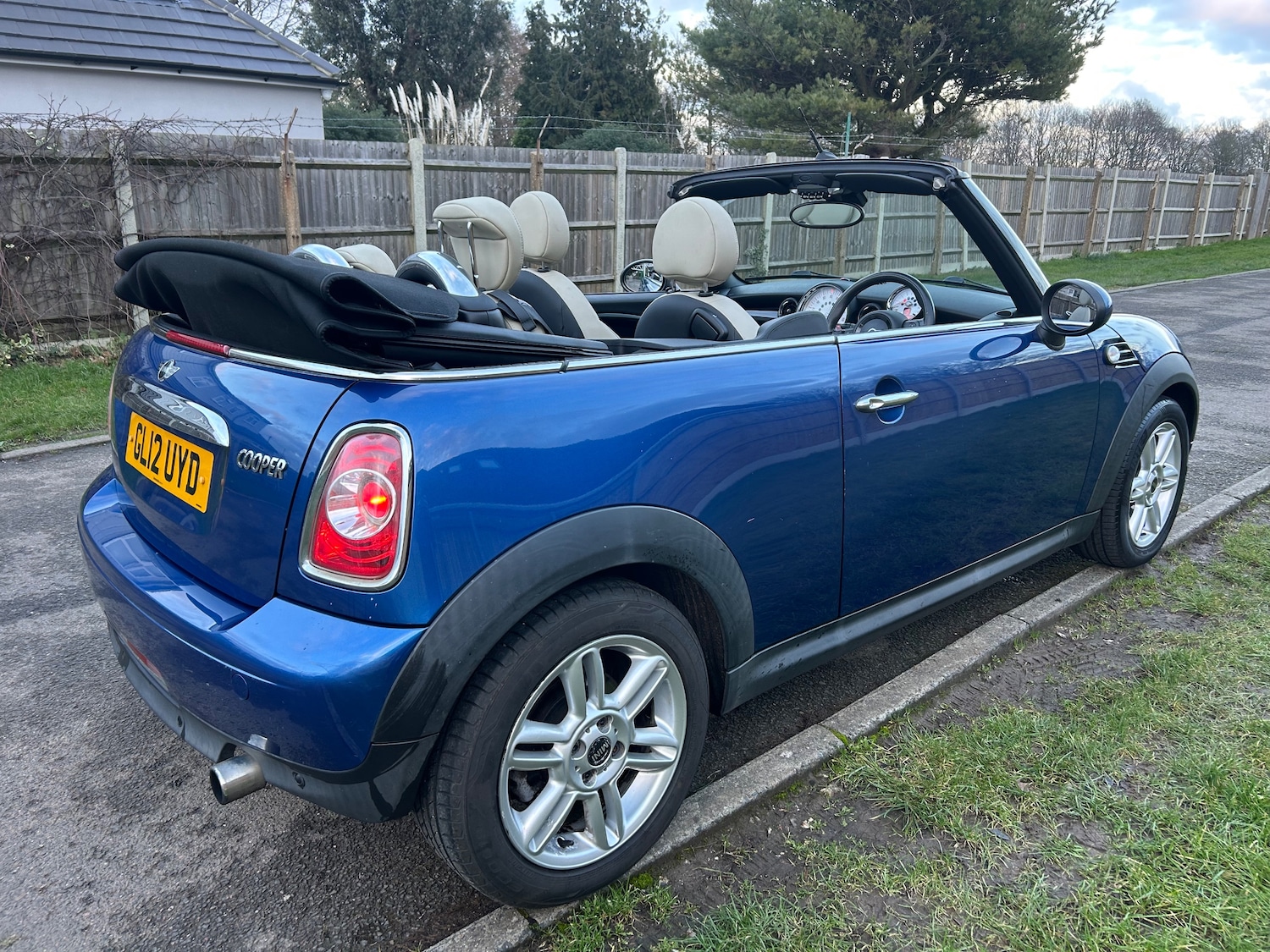 Used MINI Convertible 2012 for sale - 77262889: Photo 11