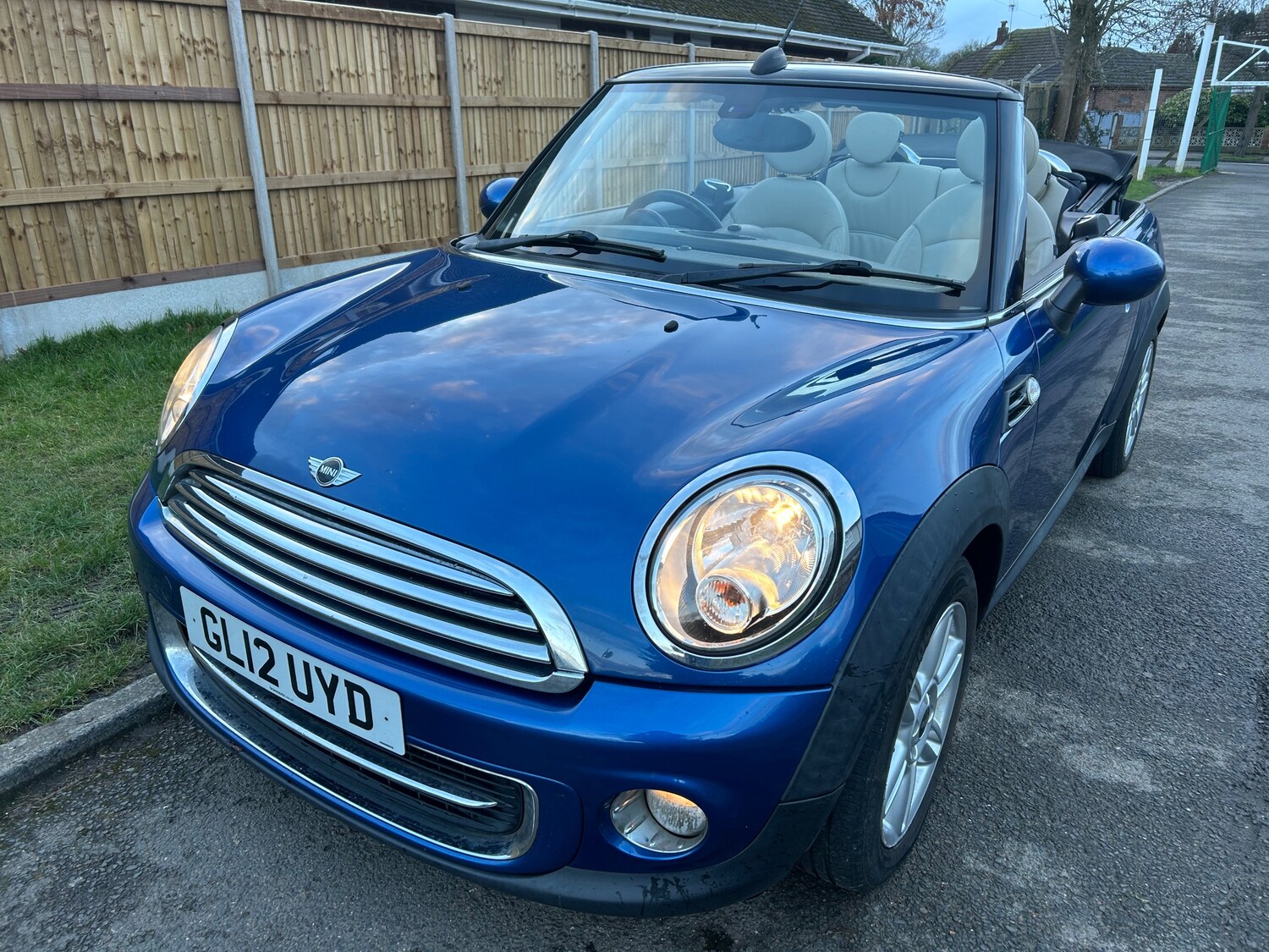 Used MINI Convertible 2012 for sale - 77493809: Photo 17