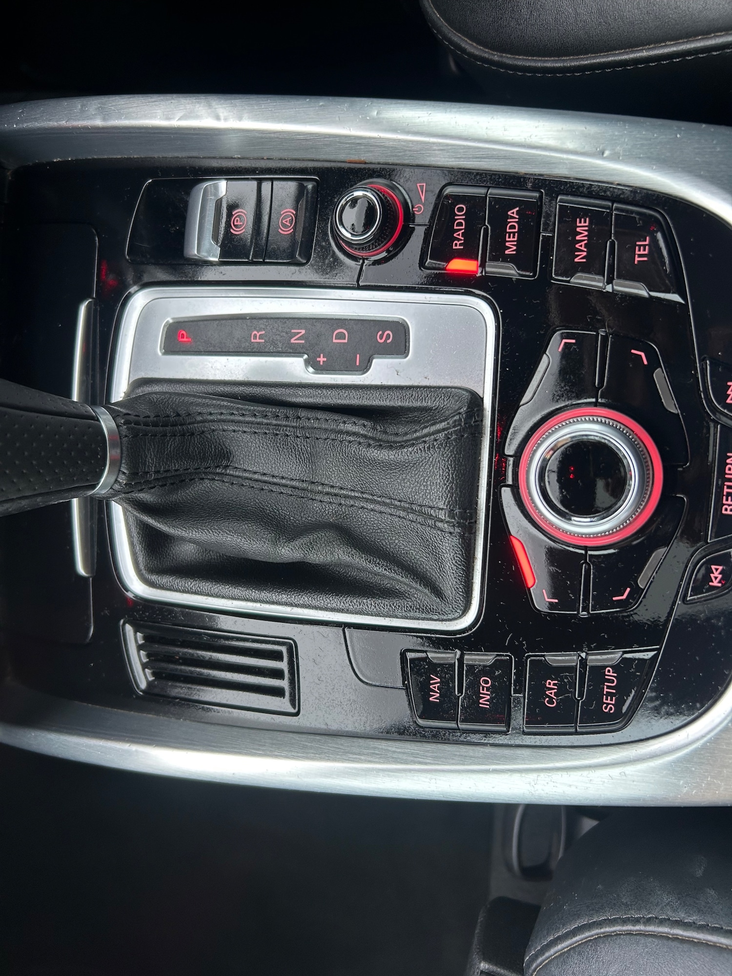 Used Audi Q5 2010 for sale - 77493813: Photo 17