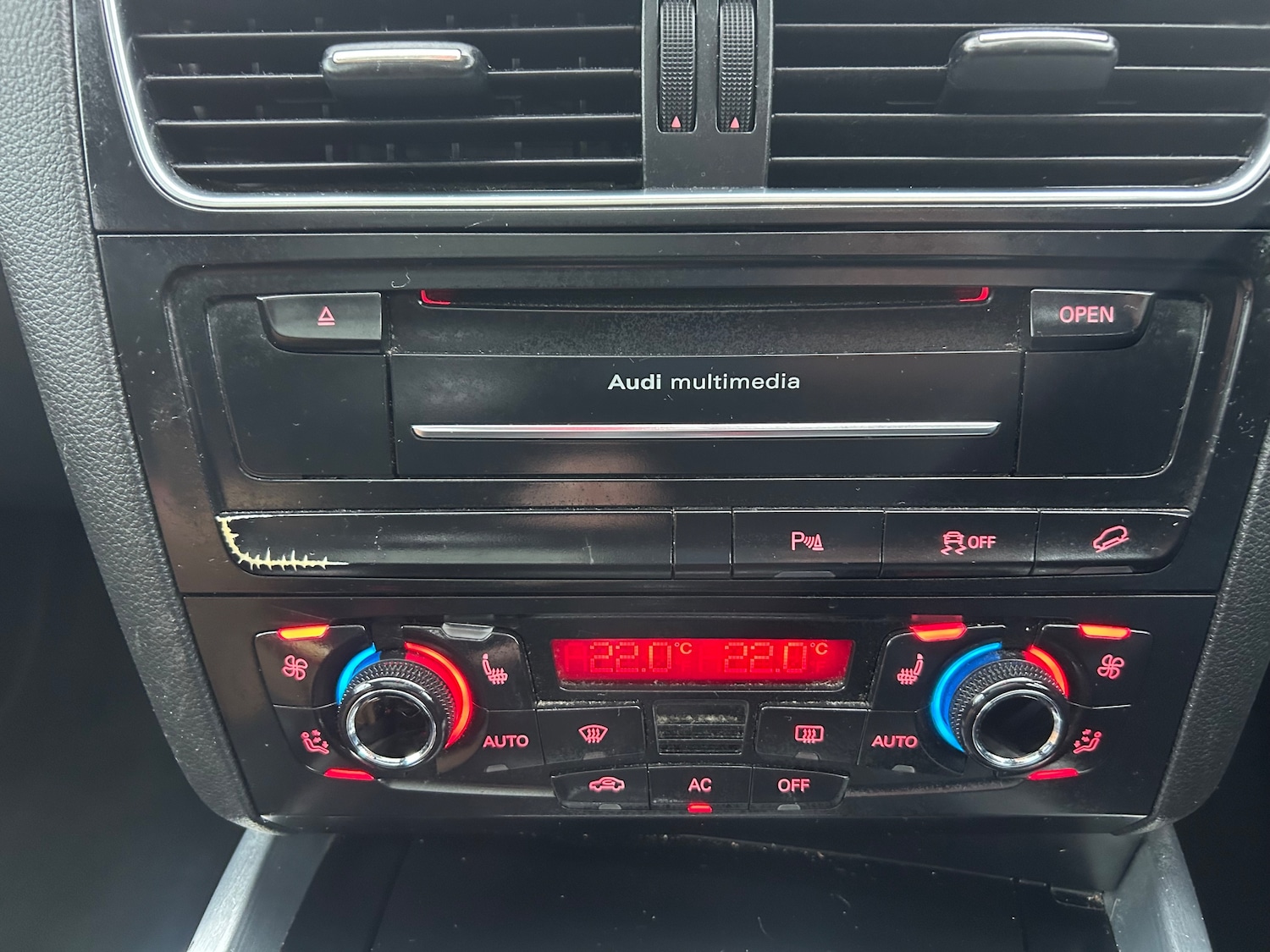 Used Audi Q5 2010 for sale - 77493813: Photo 18