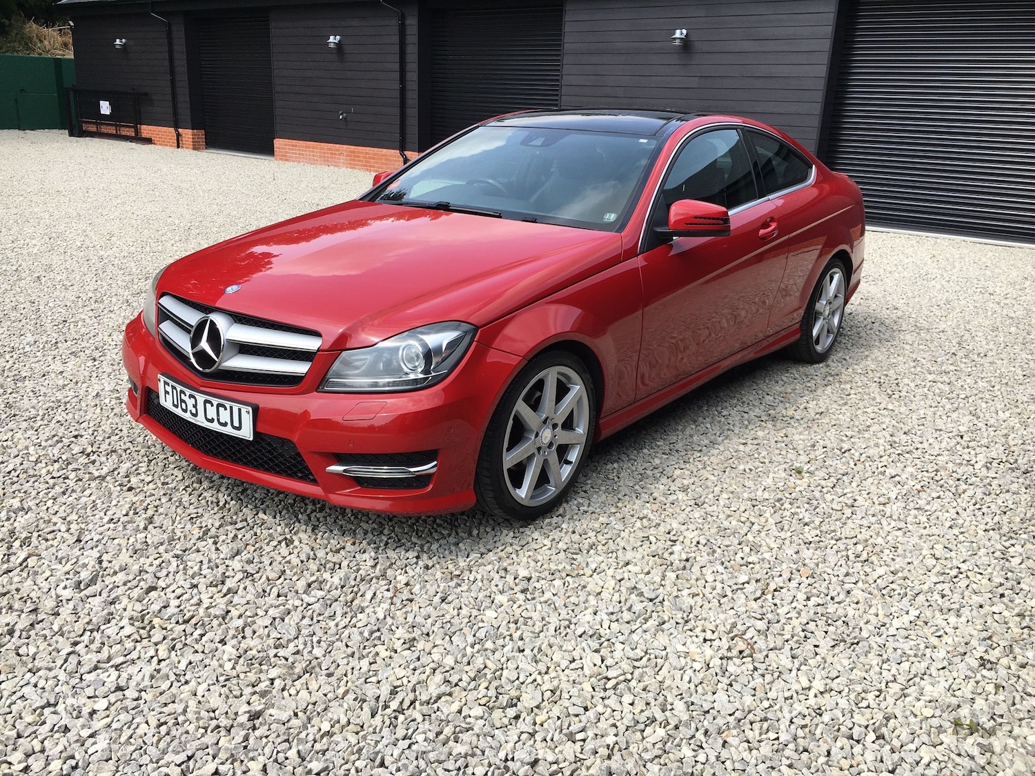 Used Mercedes-Benz C Class 2014 for sale - 76641673: Photo 2