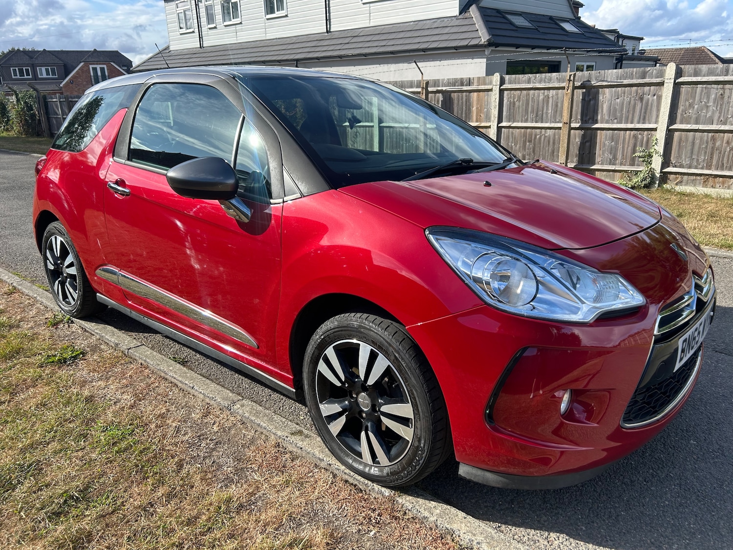 Used DS Automobiles DS 3 2015 for sale - 77347023: Photo 1