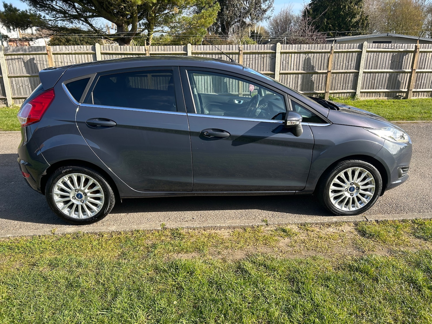 Used Ford Fiesta 2012 for sale - 78064974: Photo 2