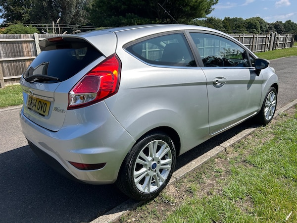 Used Ford Fiesta 2014 for sale - 76229710: Photo 3
