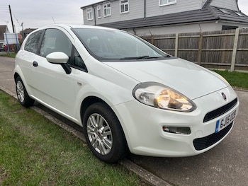 Used Fiat Punto 2015 for sale - 77593283: Photo