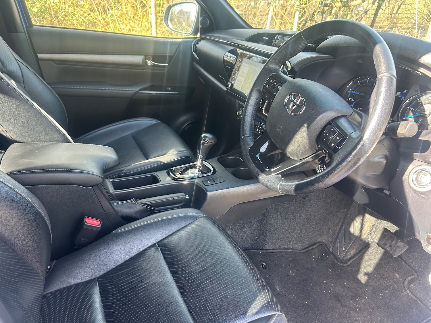 Used Toyota Hilux 2023 for sale - 77726436: Photo 14