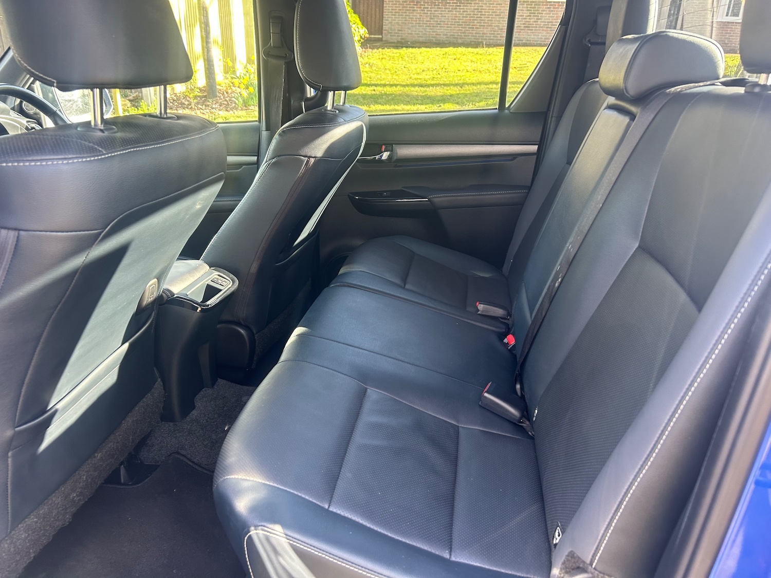 Used Toyota Hilux 2023 for sale - 77726436: Photo 16