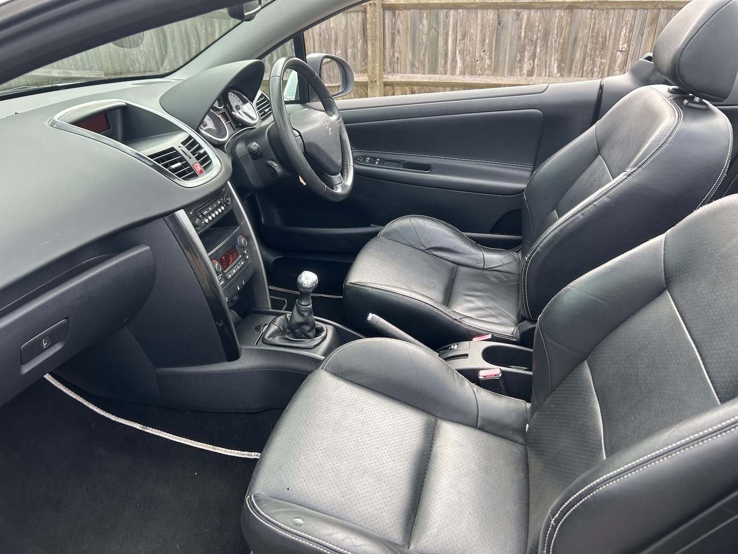 Used Peugeot 207 2009 for sale - 76931727: Photo 19