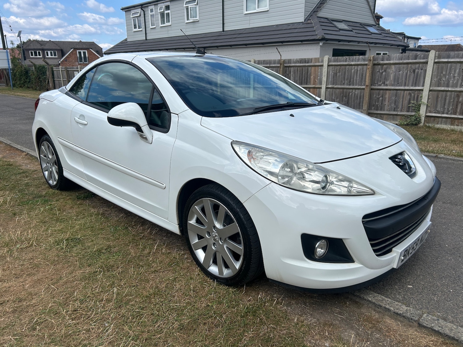 Used Peugeot 207 2009 for sale - 76931727: Photo 8