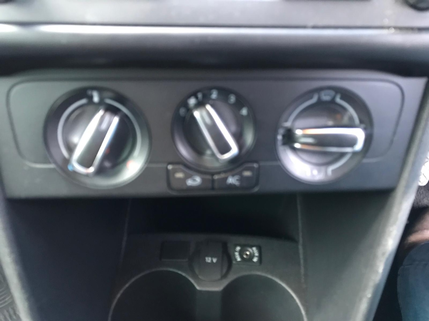 Used Volkswagen Polo 2012 for sale - 77236197: Photo 26