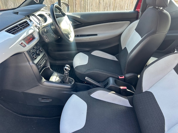 Used DS Automobiles DS 3 2015 for sale - 76232349: Photo 13