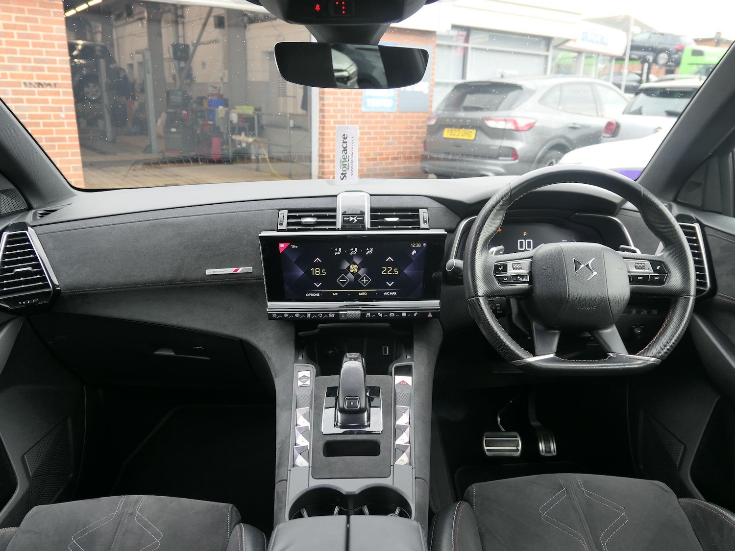 Used DS Automobiles DS 7 Crossback 2018 for sale - 76151952: Photo 9