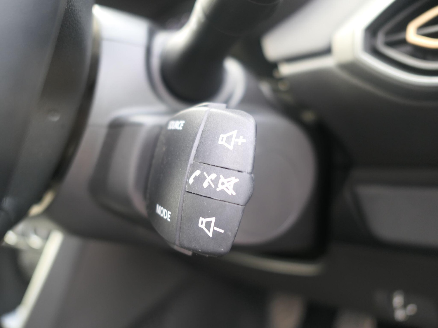 Used Dacia Sandero Stepway 2024 for sale - 76608157: Photo 30