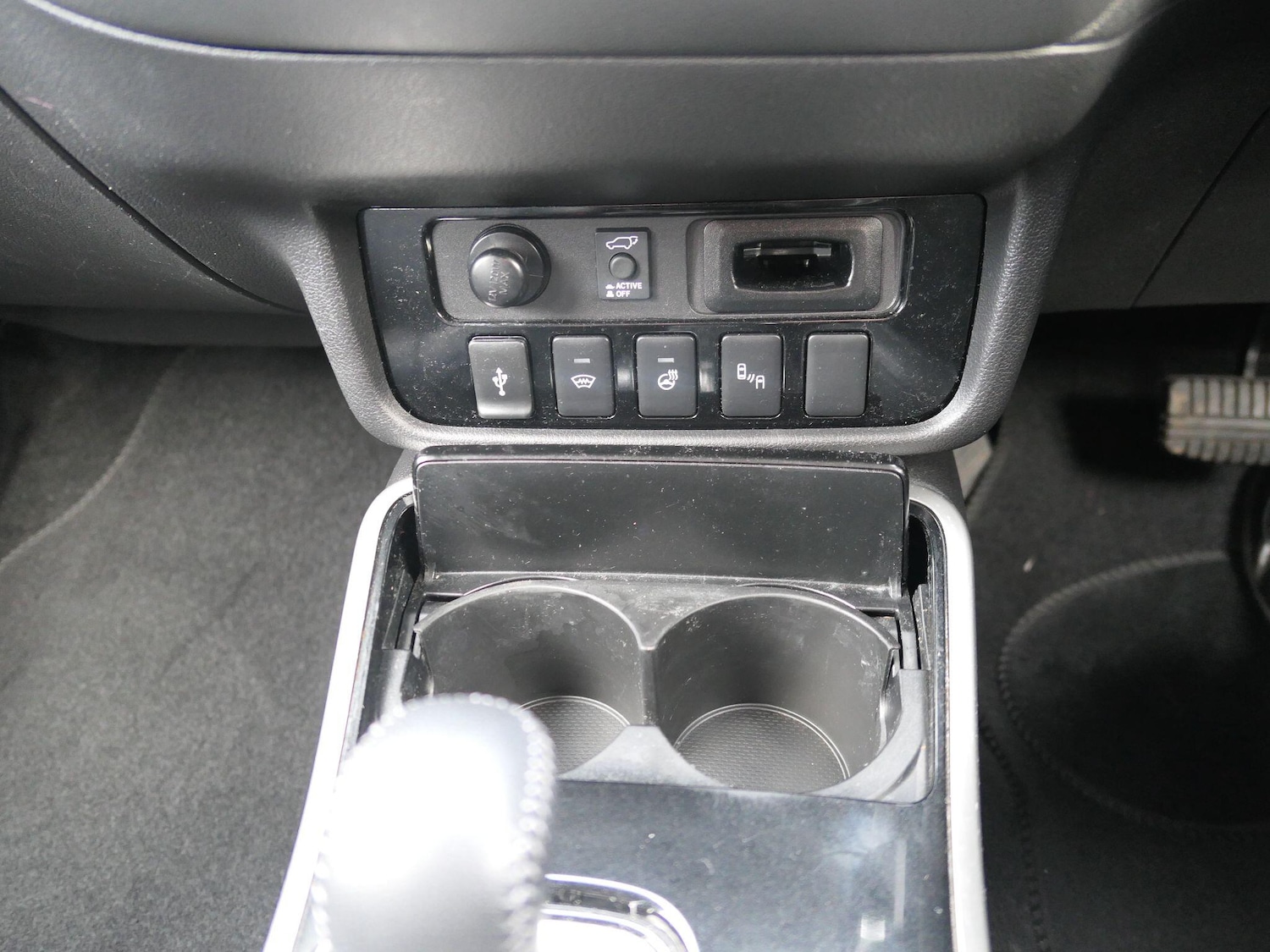 Used Mitsubishi Outlander 2018 for sale - 76499231: Photo 12