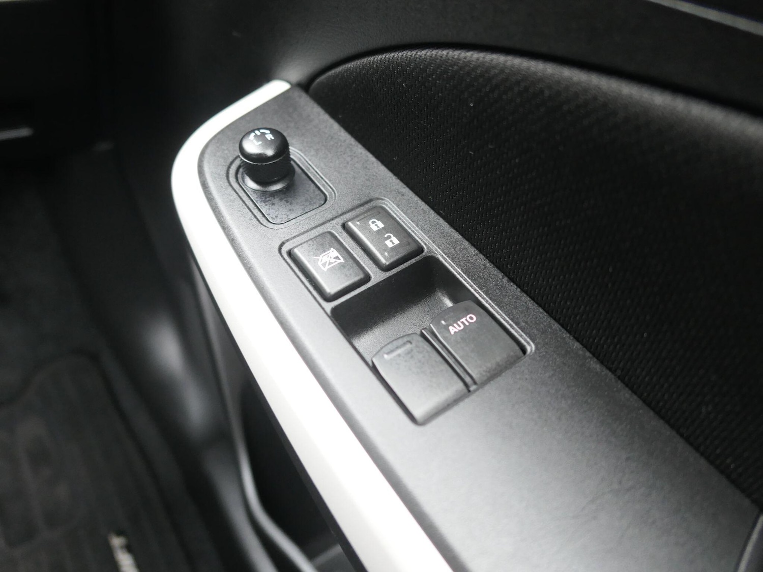 Used Suzuki Swift 2023 for sale - 77029265: Photo 17