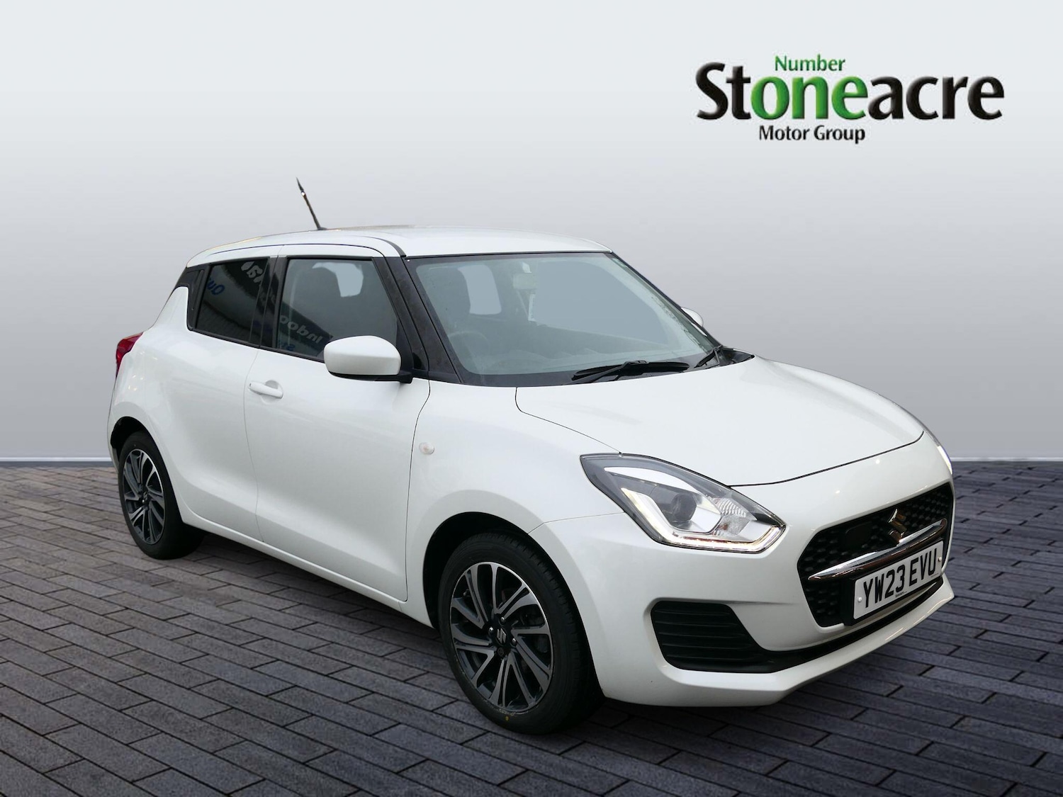Used Suzuki Swift 2023 for sale - 77550206: Photo 1