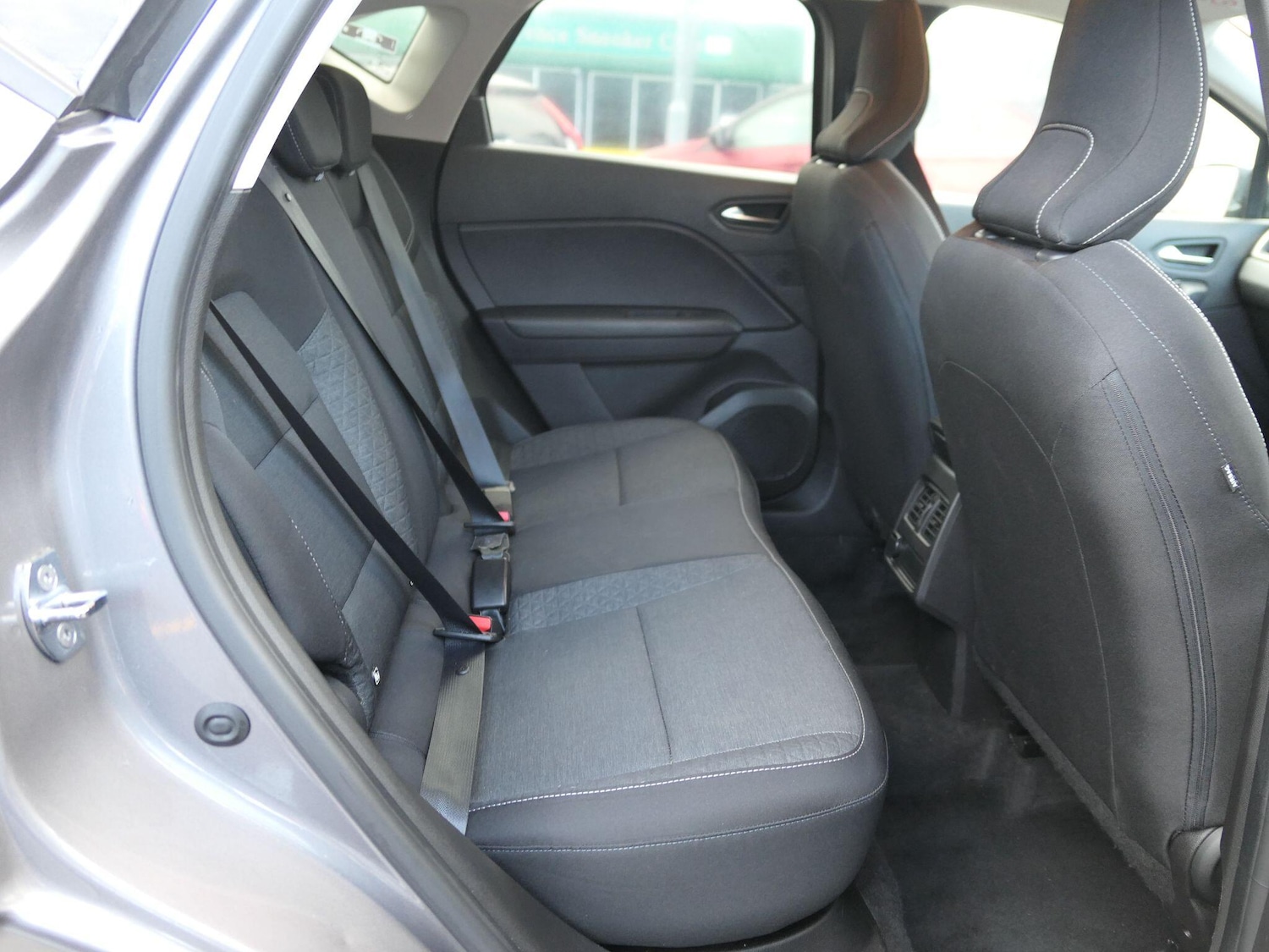 Used Renault Captur for sale - 77709565: Photo 10