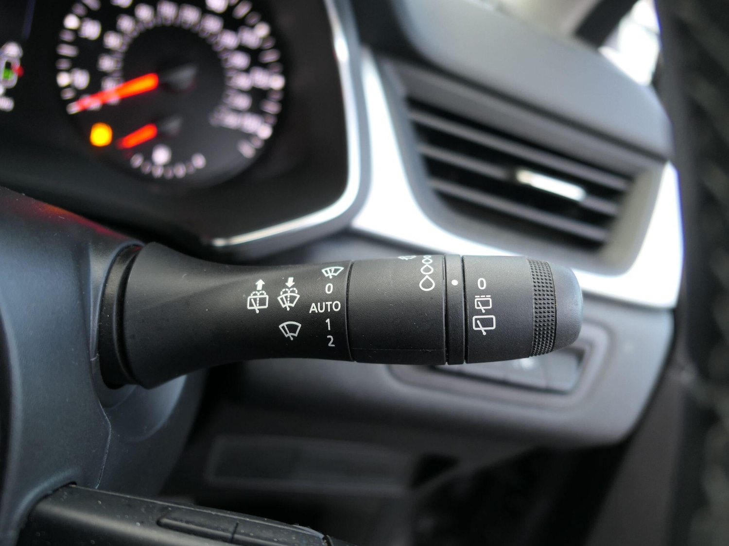 Used Renault Captur for sale - 77537408: Photo 13