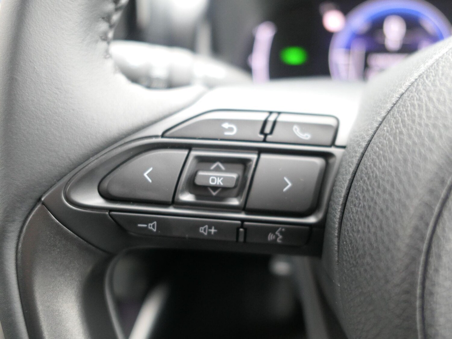 Used Mazda Mazda2 HYBRID for sale - 77395732: Photo 14