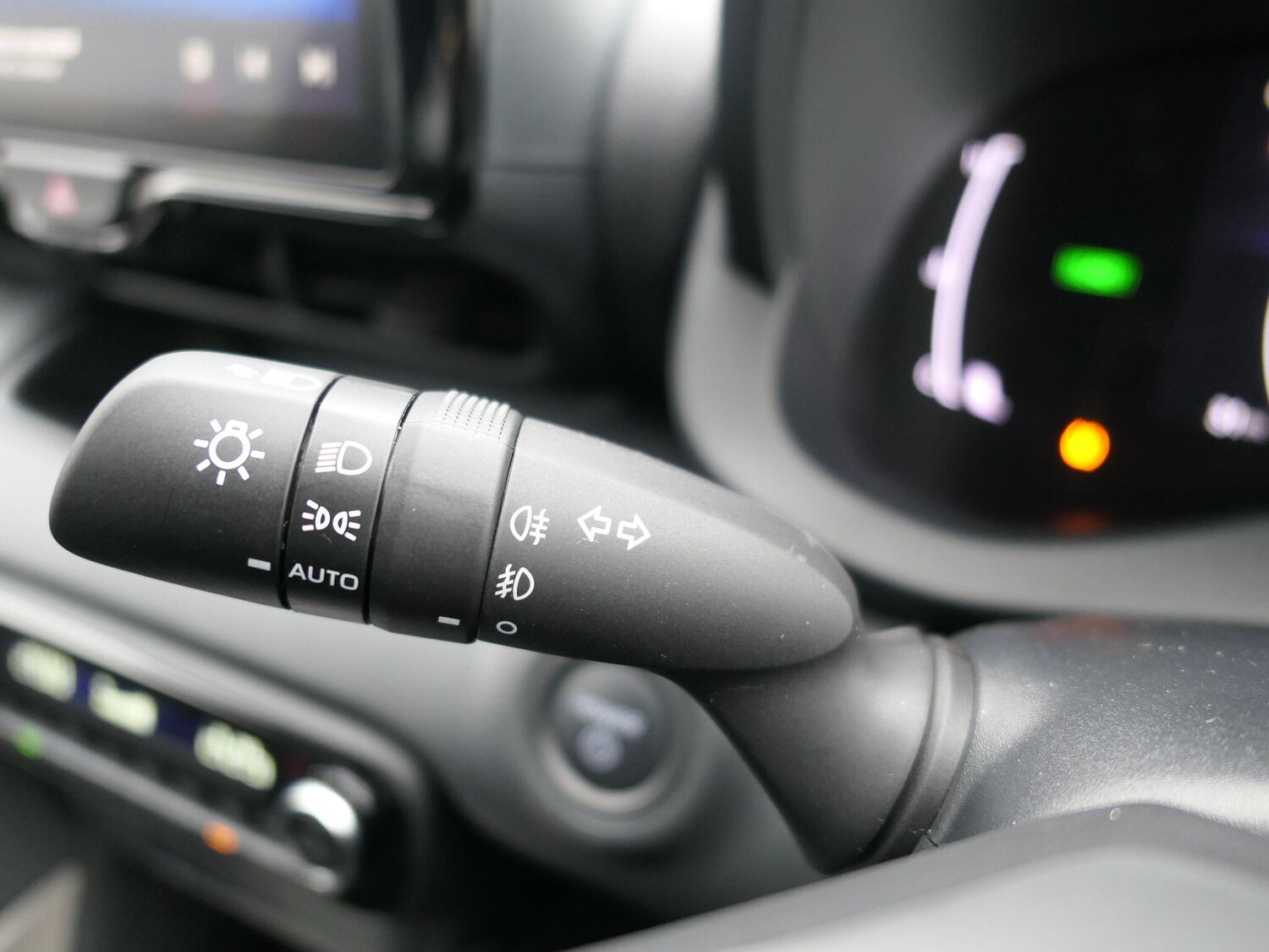 Used Mazda Mazda2 HYBRID for sale - 77395732: Photo 16