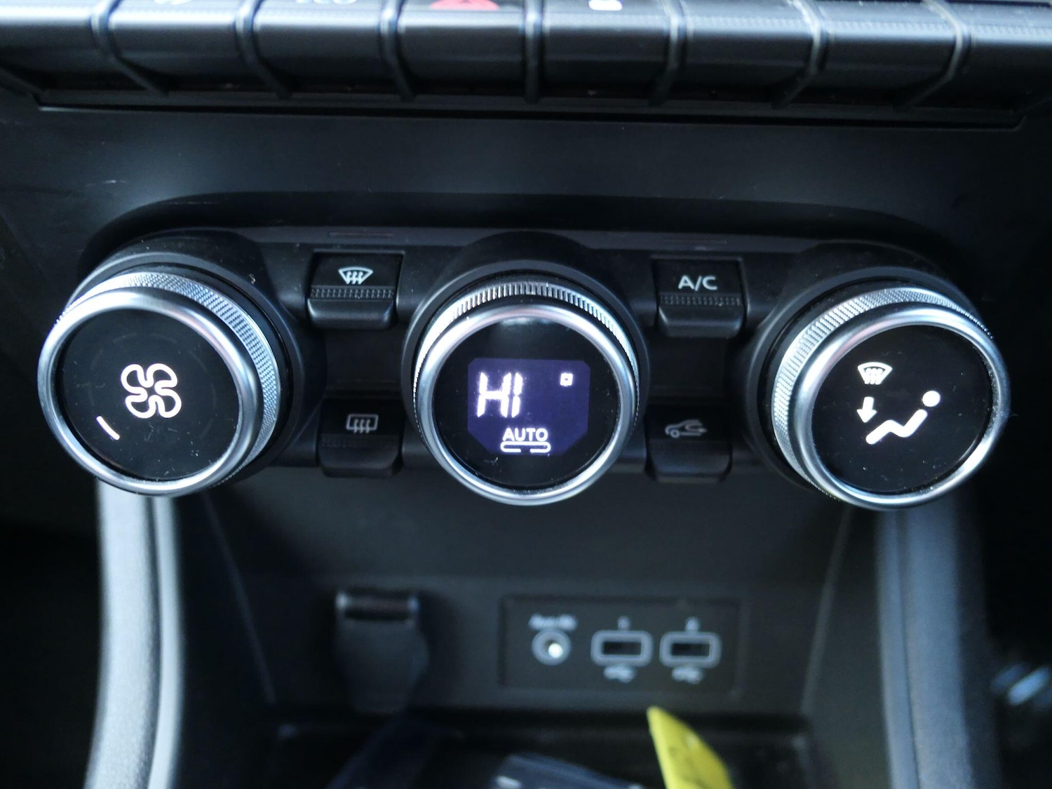 Used Renault Captur 2022 for sale - 77290613: Photo 17