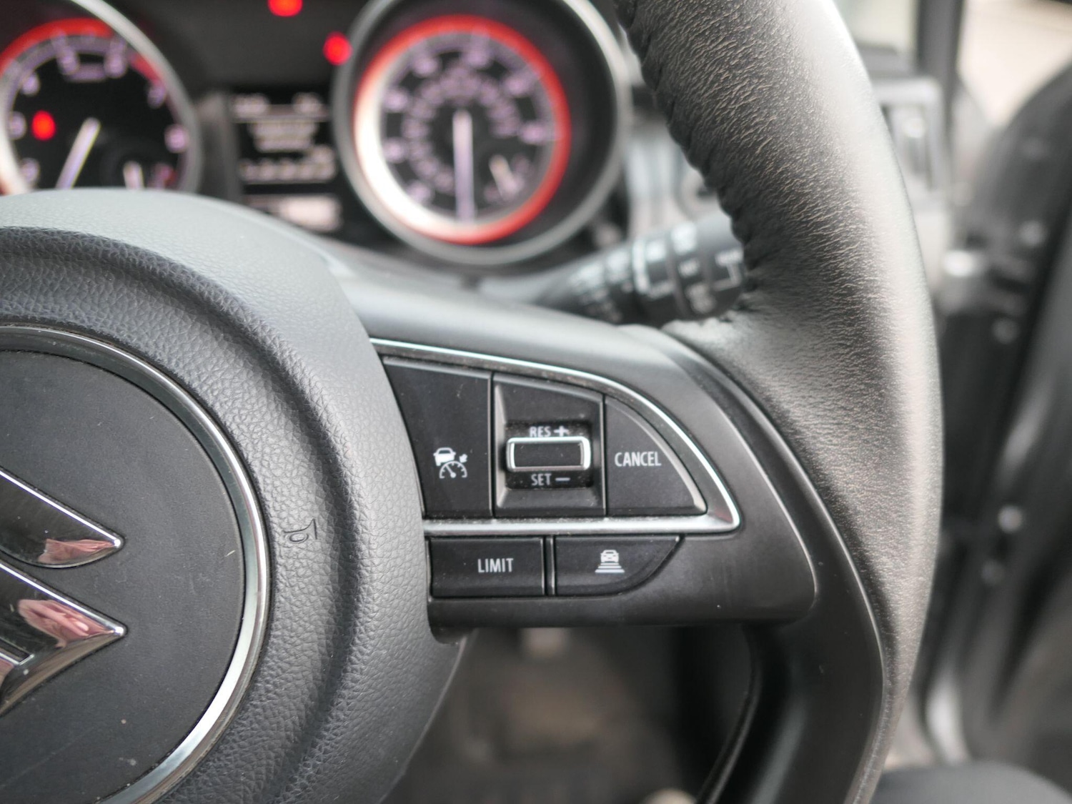 Used Suzuki Swift 2023 for sale - 77737743: Photo 15