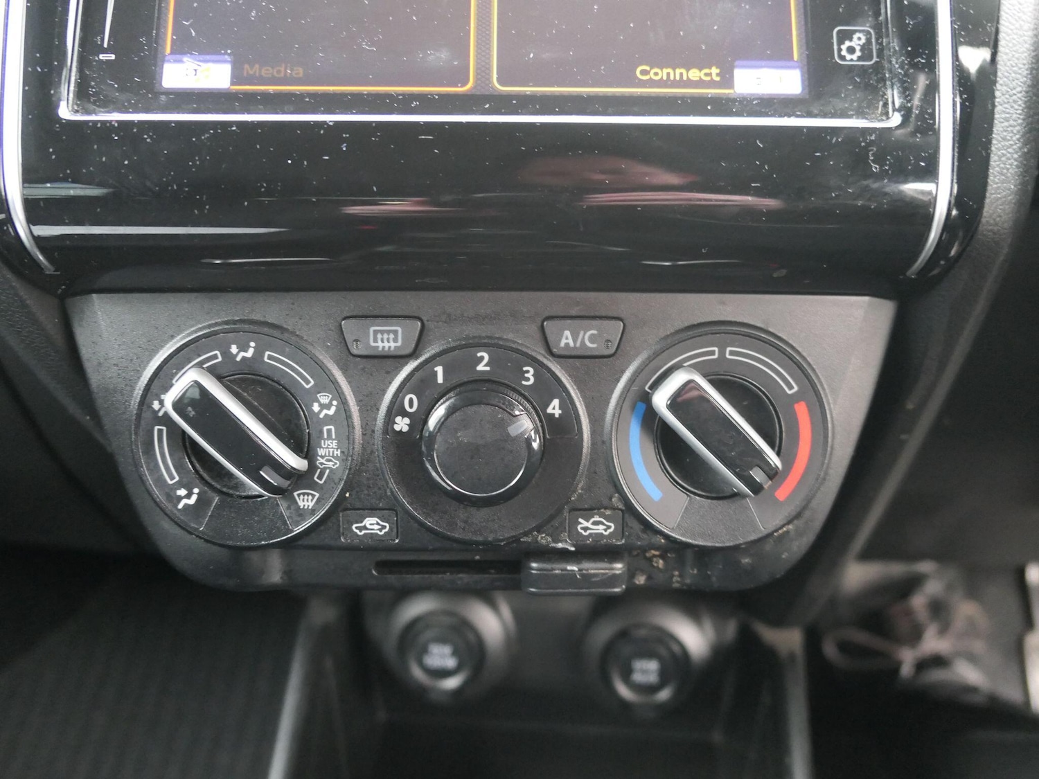 Used Suzuki Swift 2023 for sale - 77737743: Photo 23