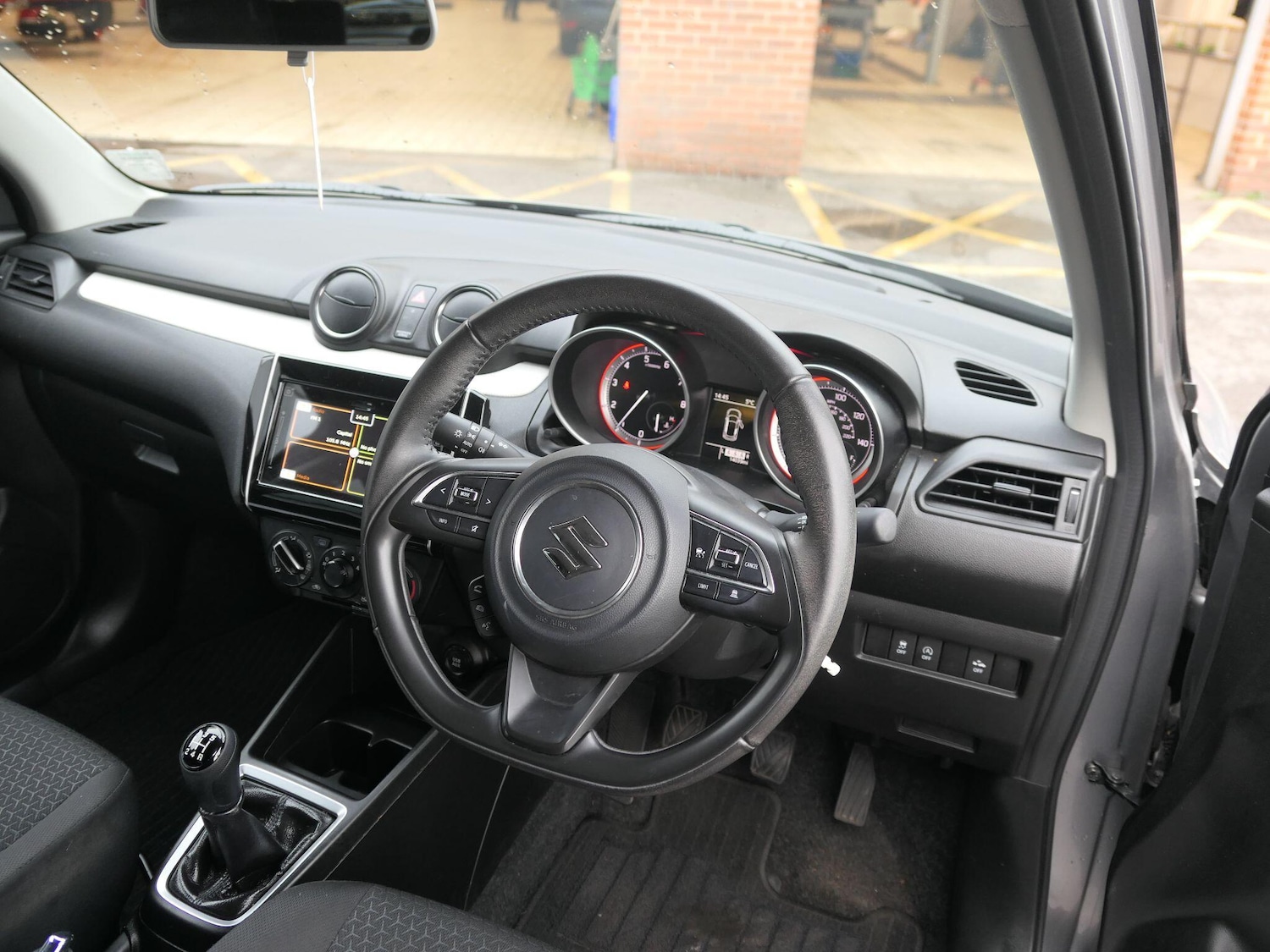 Used Suzuki Swift 2023 for sale - 77737743: Photo 9