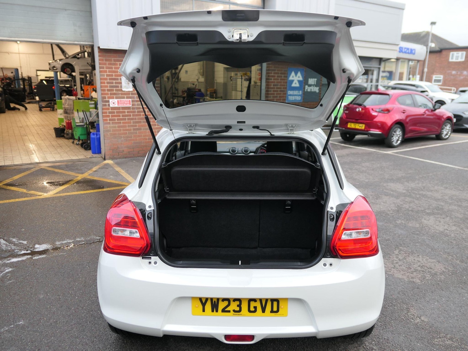 Used Suzuki Swift 2023 for sale - 77737855: Photo 27