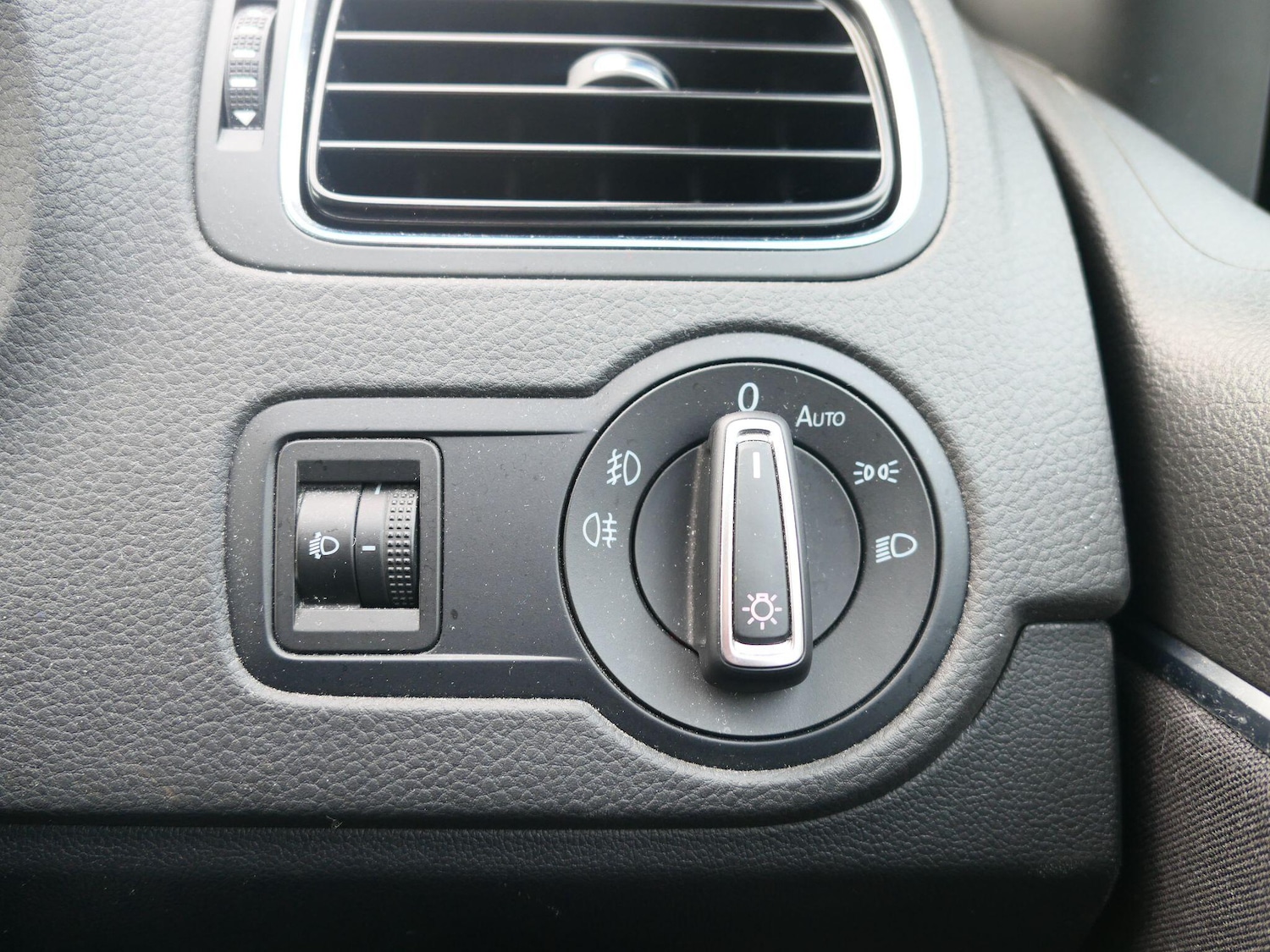 Used Volkswagen Polo for sale - 77704951: Photo 17