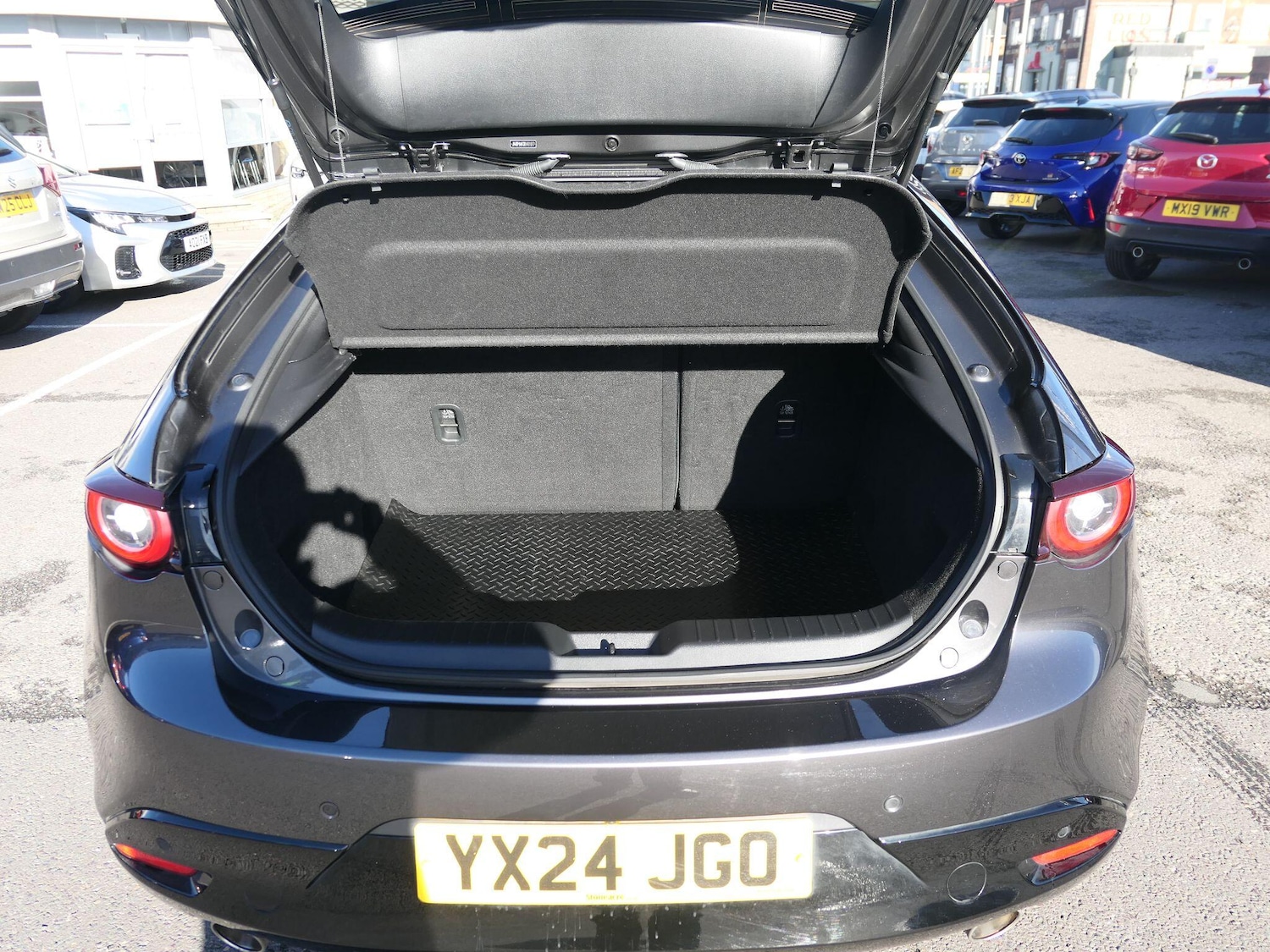 Used Mazda Mazda3 for sale - 76728009: Photo 33