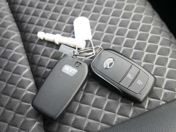 Used Mazda Mazda2 HYBRID 2025 for sale - 76270272: Photo 12