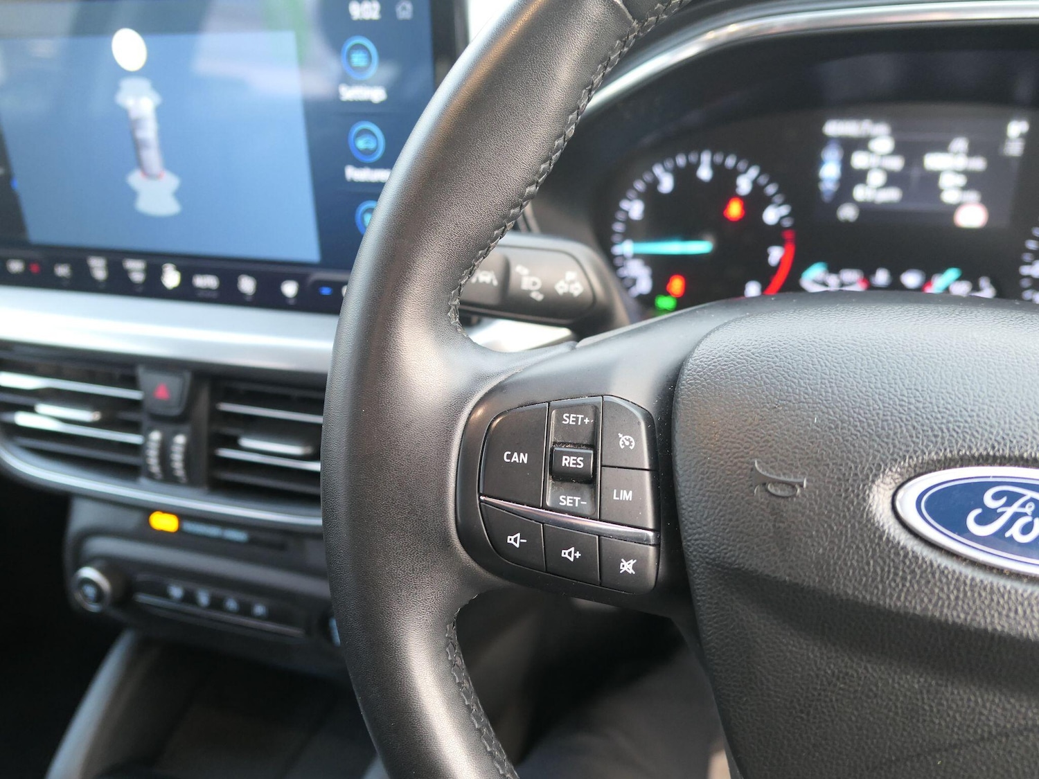 Used Ford Focus 2023 for sale - 76926733: Photo 13