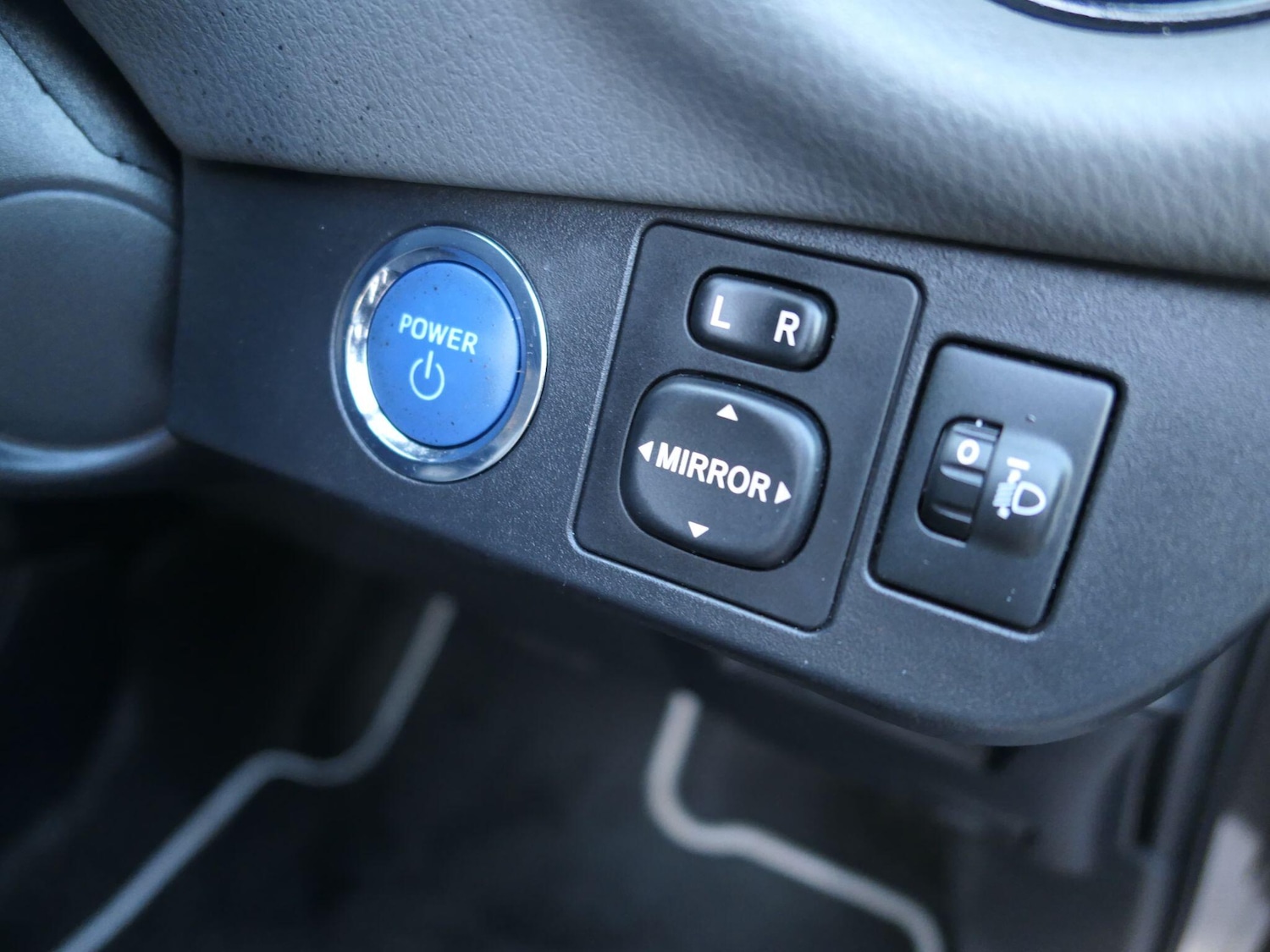 Used Toyota Yaris 2017 for sale - 76727829: Photo 12