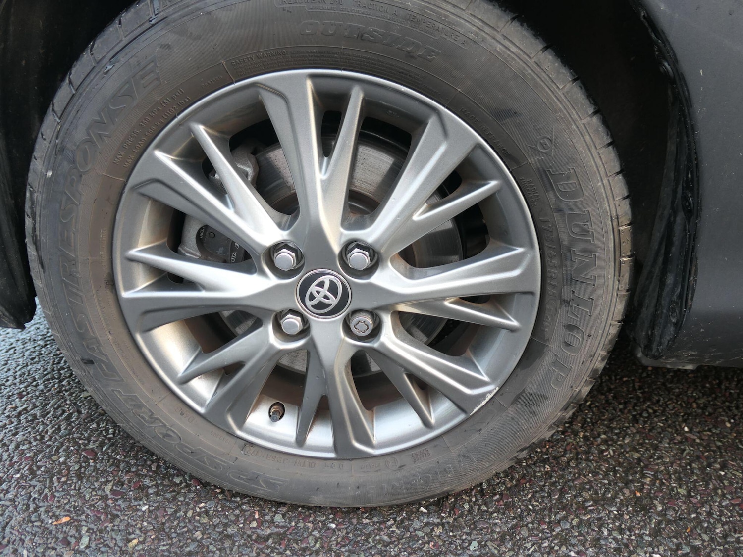 Used Toyota Yaris 2017 for sale - 76727829: Photo 18