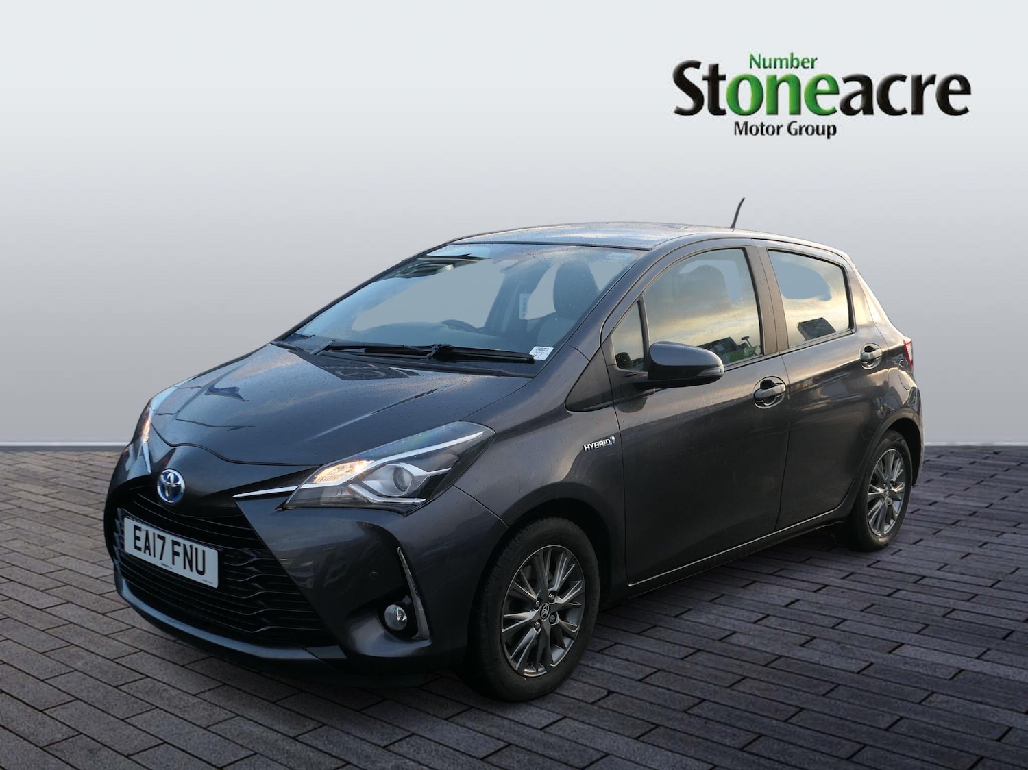 Used Toyota Yaris 2017 for sale - 76727829: Photo 2