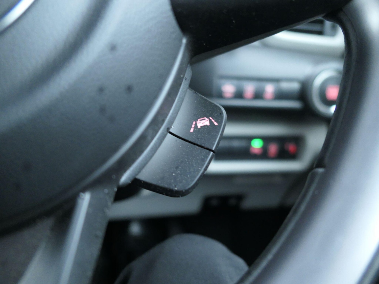 Used Suzuki Swift 2024 for sale - 77709592: Photo 18