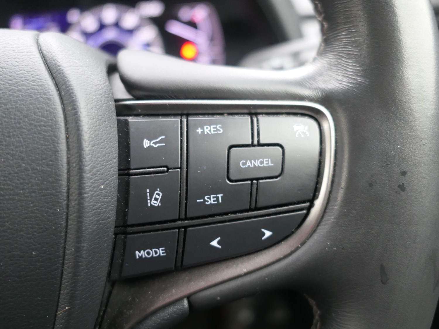 Used Lexus UX 2020 for sale - 76688619: Photo 14