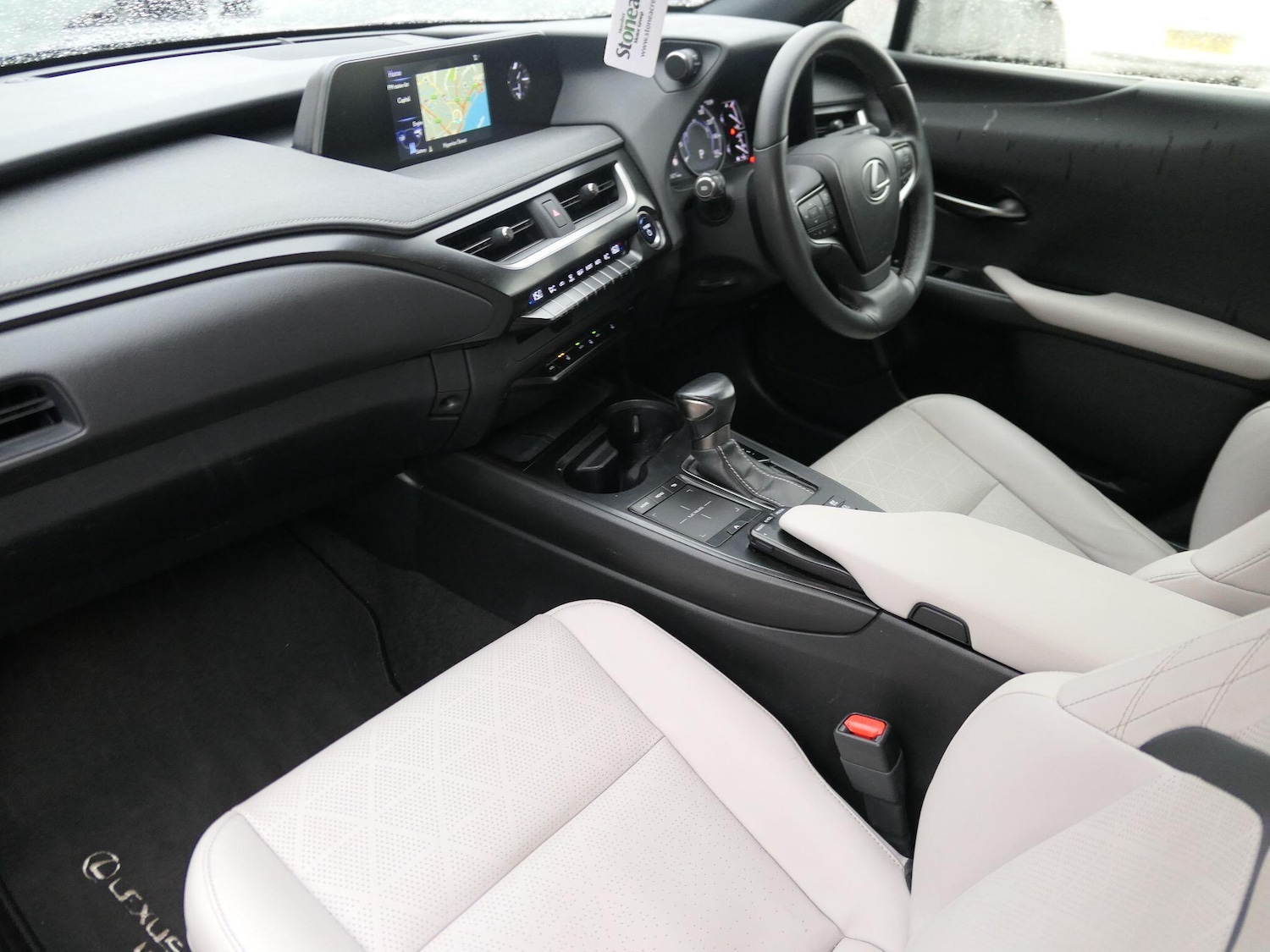 Used Lexus UX 2020 for sale - 76688619: Photo 33