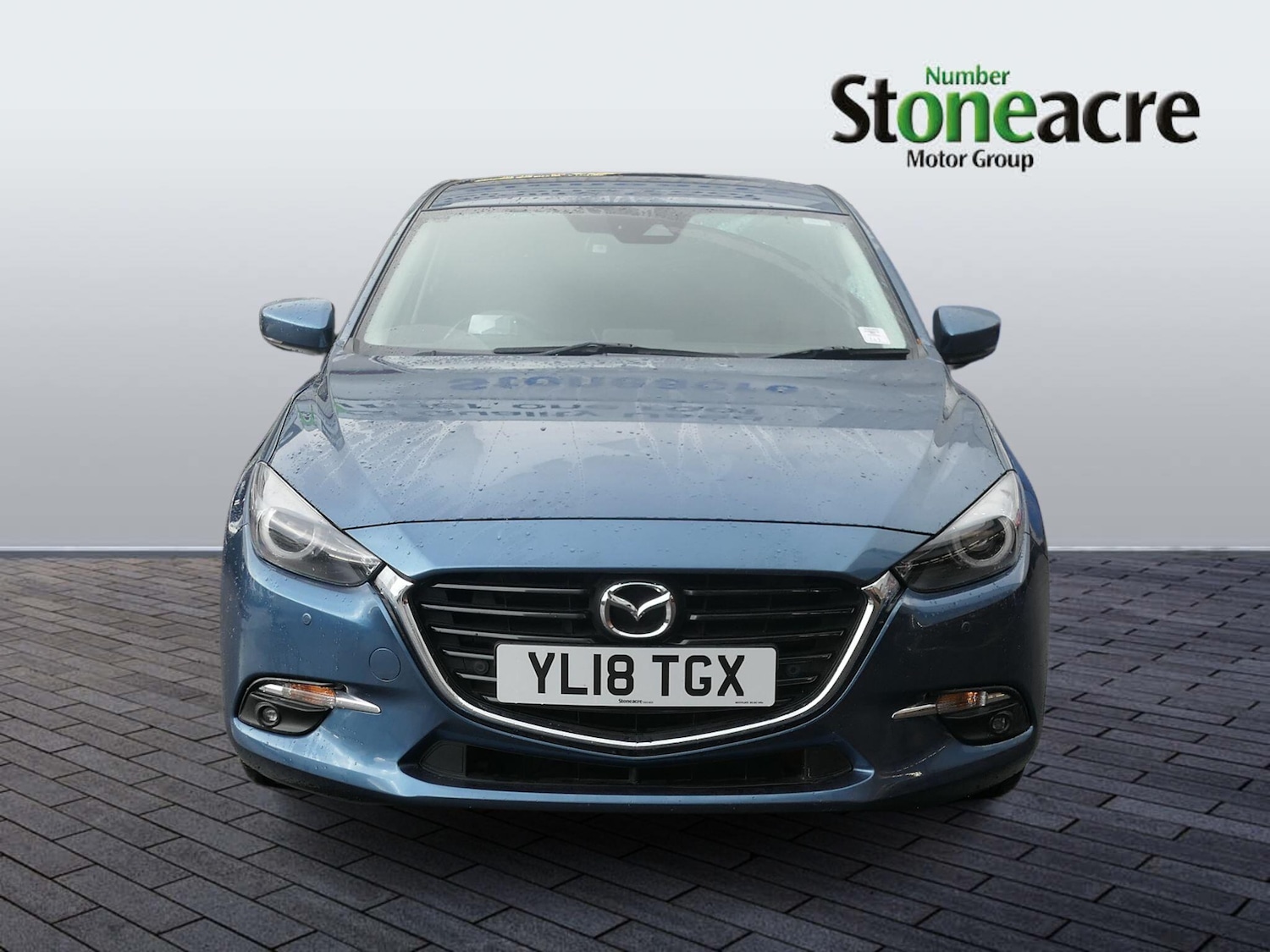 Used Mazda Mazda3 2018 for sale - 76573025: Photo 2